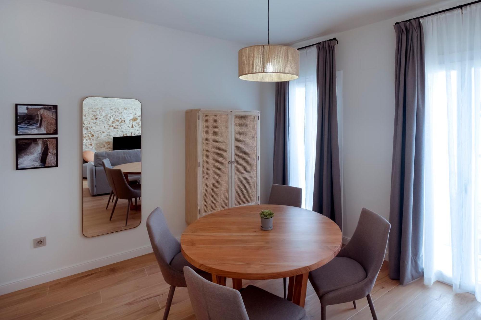 Villar Suites By Cadiz4Rentals 外观 照片