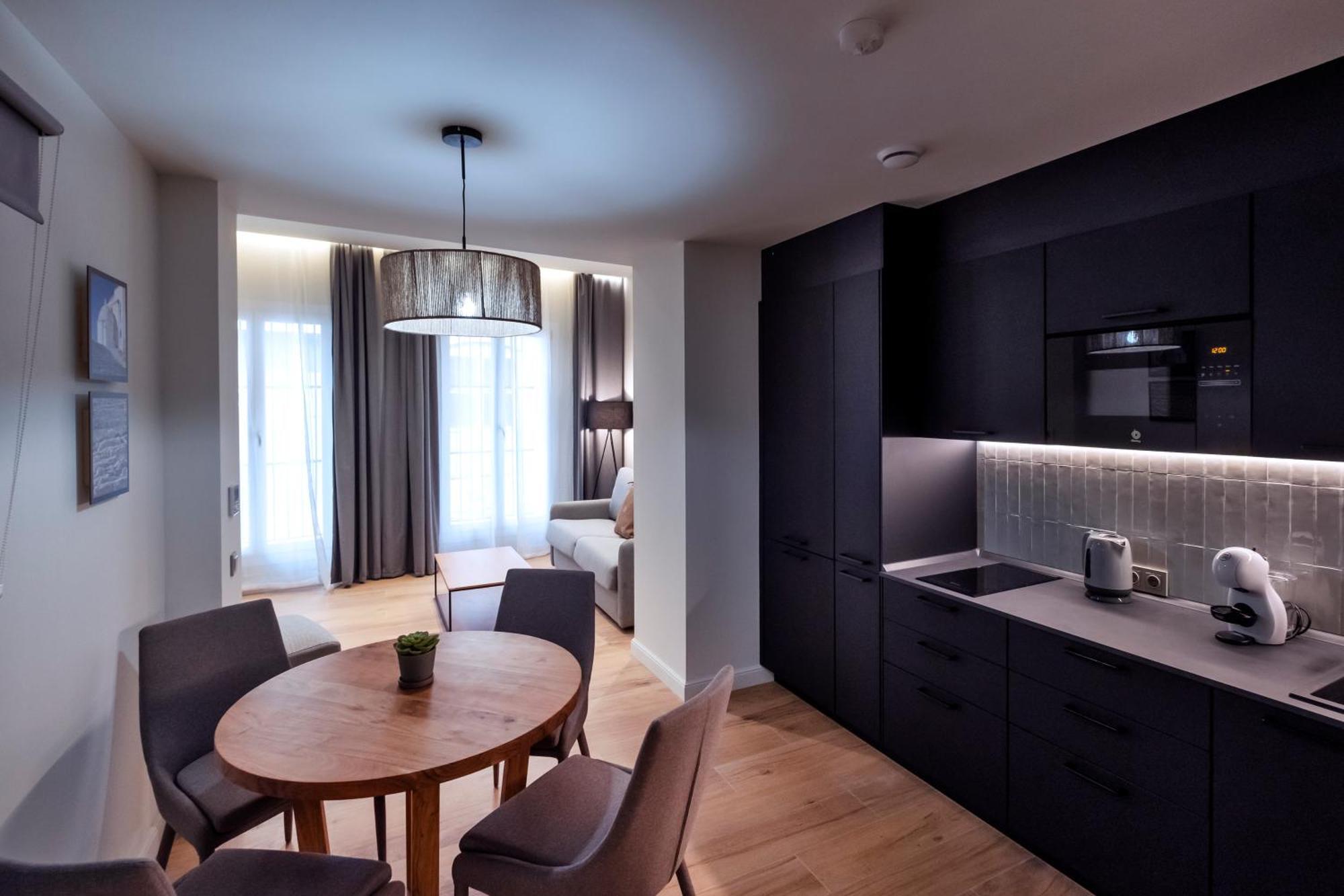 Villar Suites By Cadiz4Rentals 外观 照片